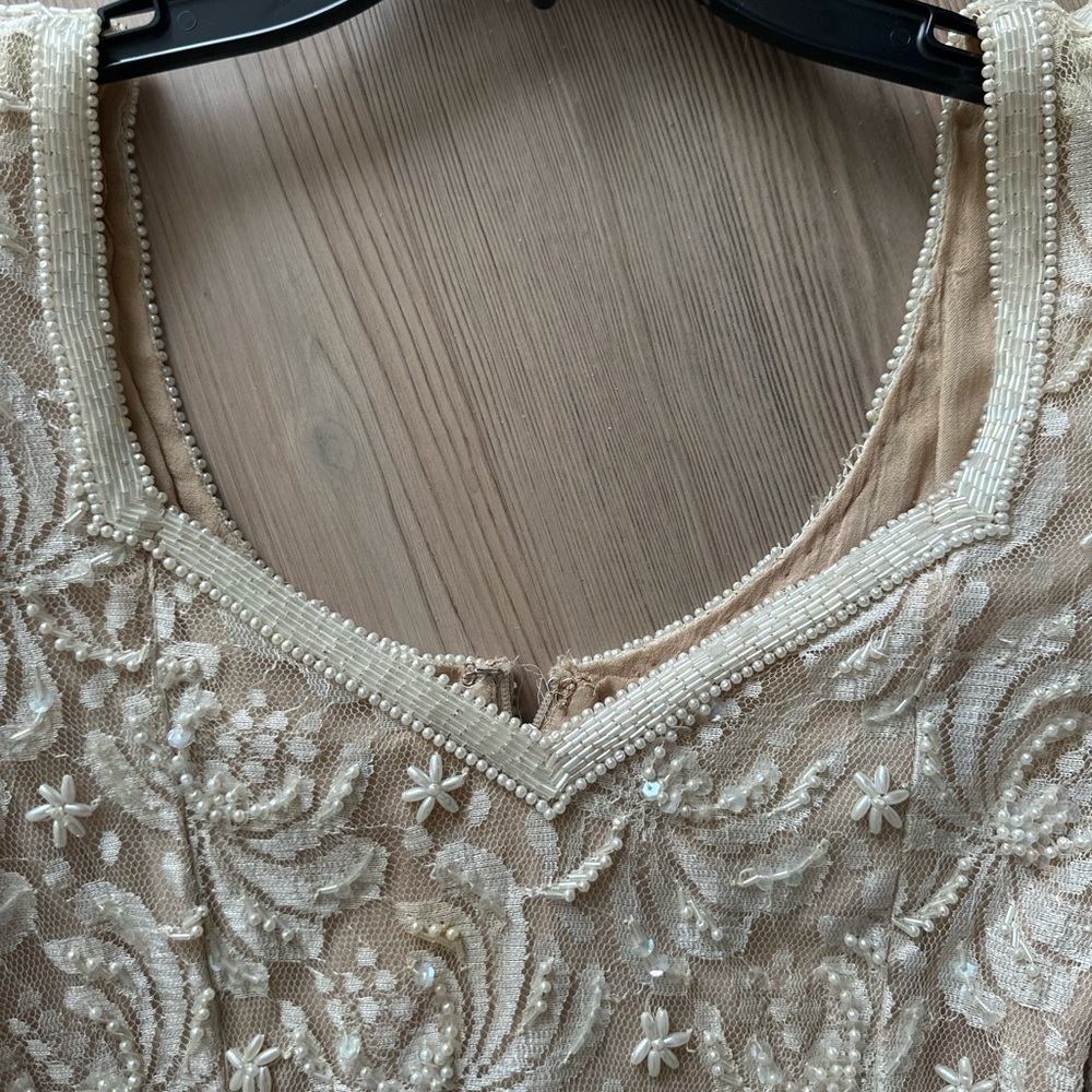 VTG Nude Beige Lace Pearl Beaded Dress- UPDATED PHOTOS w MEASUREMENTS - Picture 10 of 16
